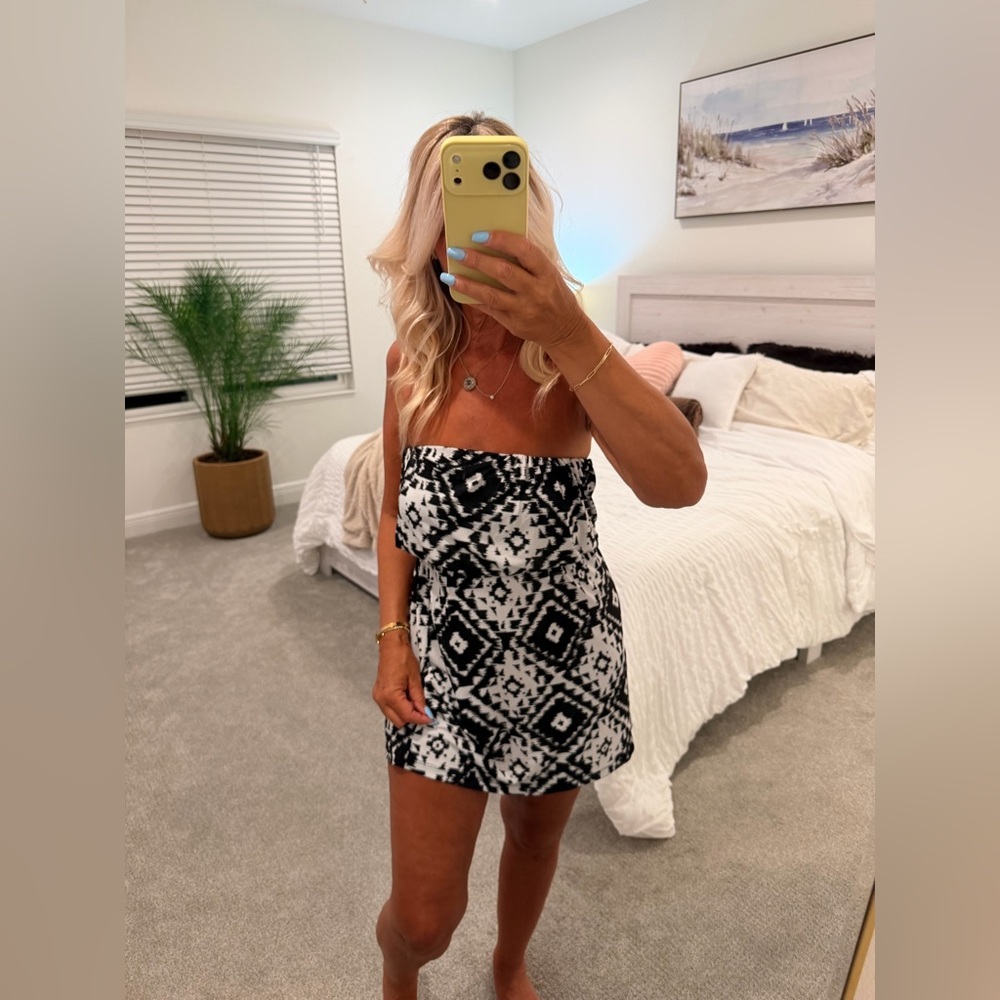 Three Hearts Black Strapless Dress with Pink Heart Trim M